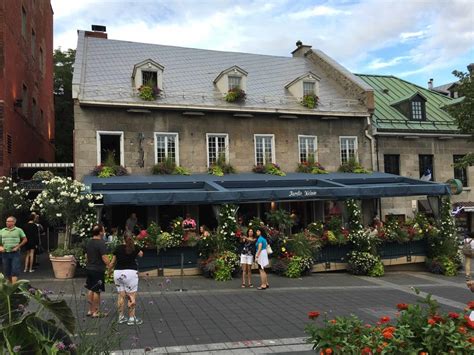 407 place jacques-cartier